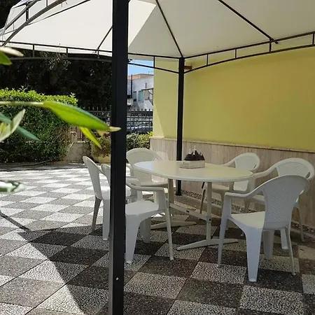 Casa Zara Con Patio E Bbq, A Pochi Minuti Dal Mare Presicce
