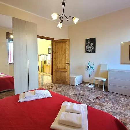 Casa Zara Con Patio E Bbq, A Pochi Minuti Dal Mare Apartment