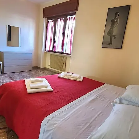 Casa Zara Con Patio E Bbq, A Pochi Minuti Dal Mare