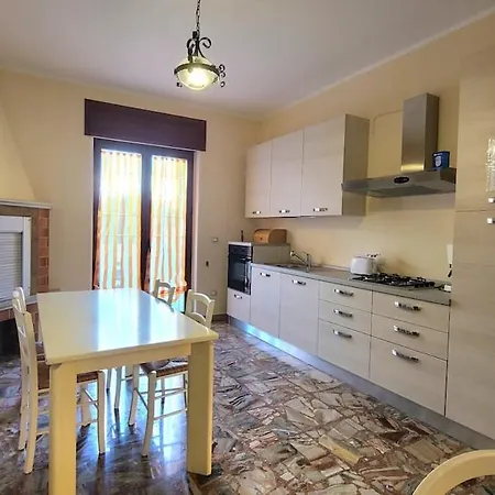 Casa Zara Con Patio E Bbq, A Pochi Minuti Dal Mare