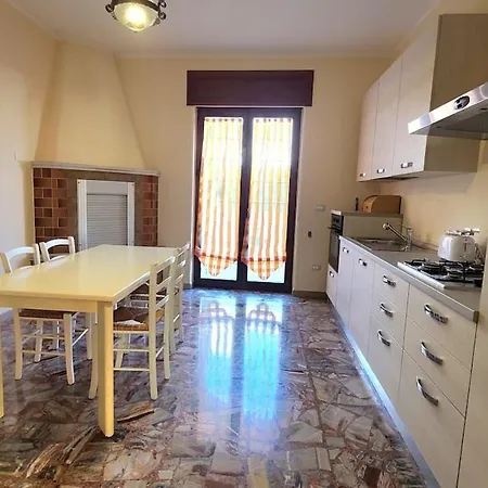 Casa Zara Con Patio E Bbq, A Pochi Minuti Dal Mare Διαμέρισμα Presicce